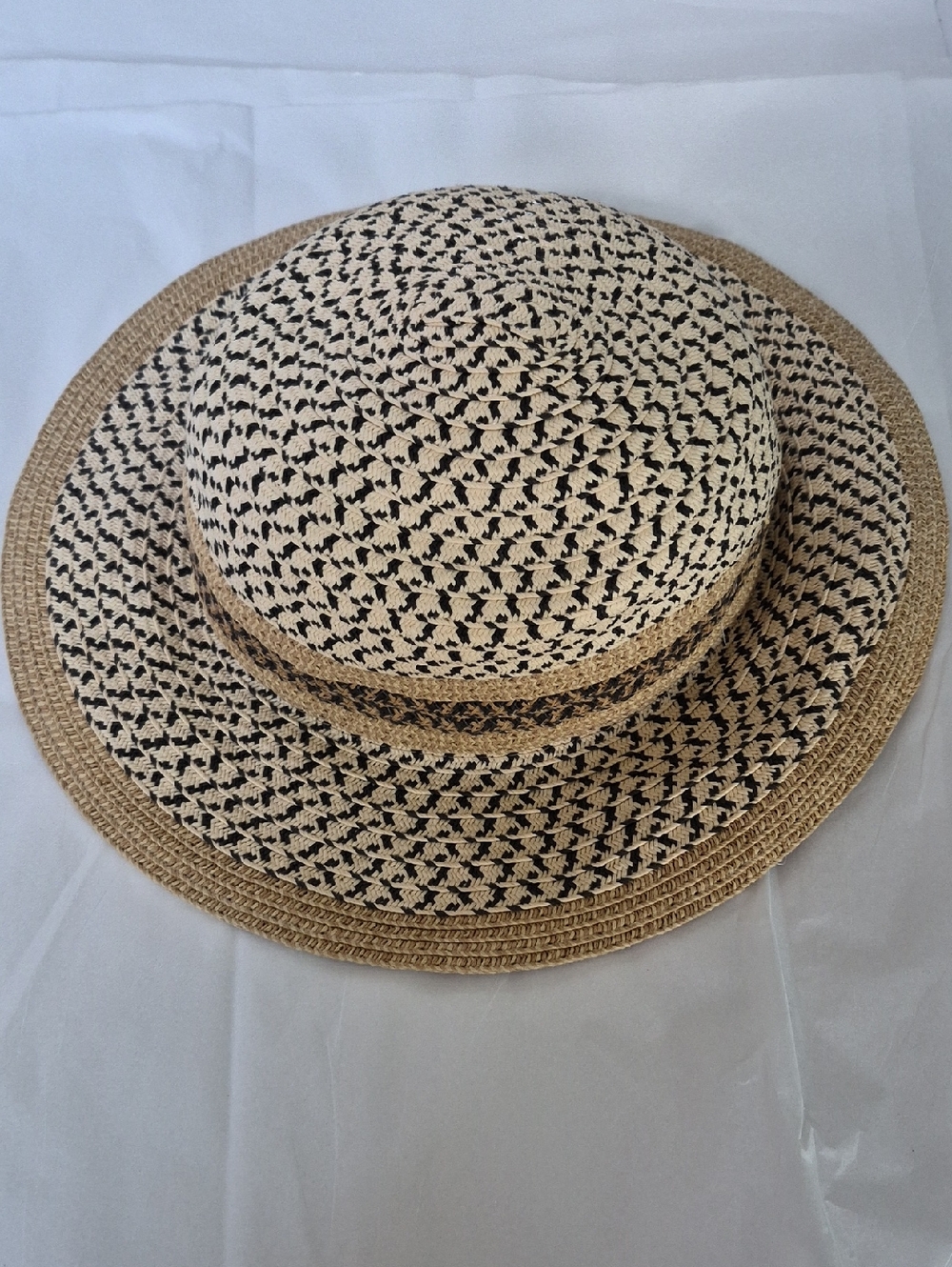 Magid Two-Tone Woven Straw Banded Sun Hat Collapsible Womens Travel Beach